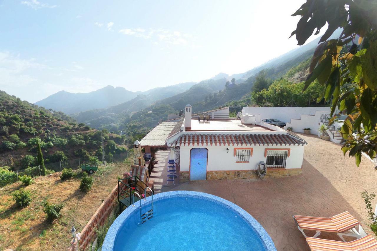 ネルハ Cortijo Luqueヴィラ エクステリア 写真